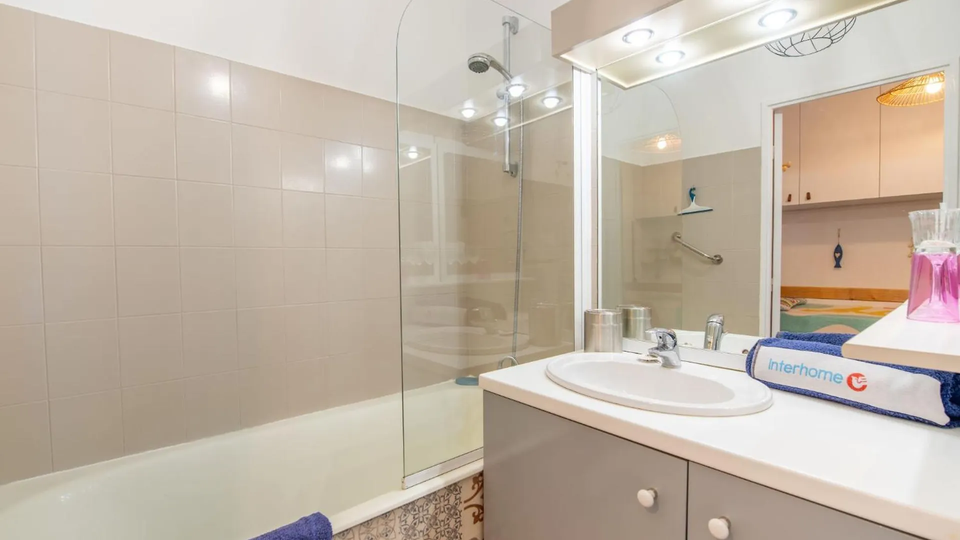 Apartment Semaphore-5 By Interhome Cavalaire-sur-Mer