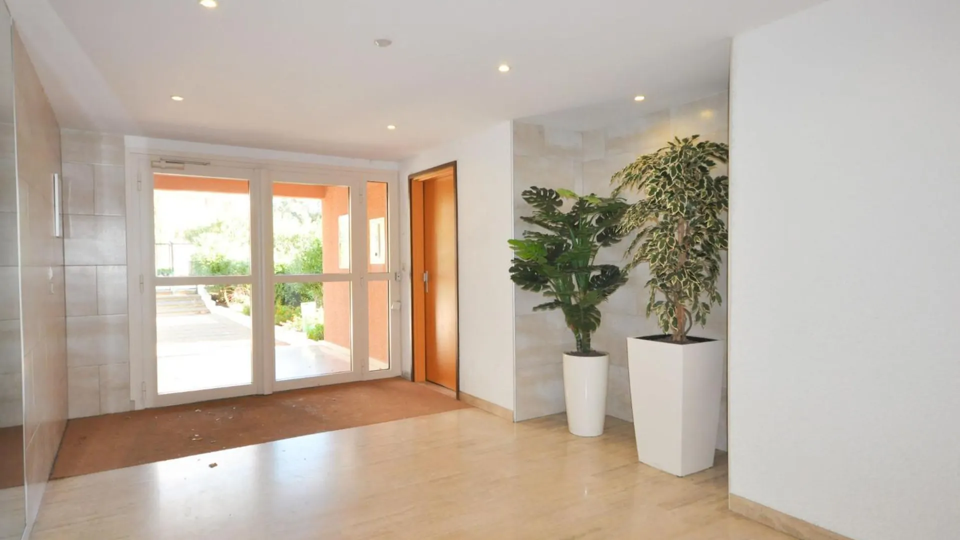Apartment Semaphore-5 By Interhome Cavalaire-sur-Mer